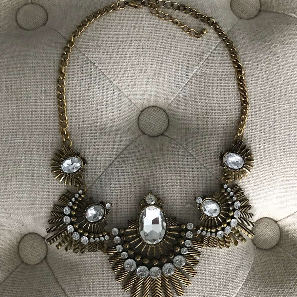 Statement necklace